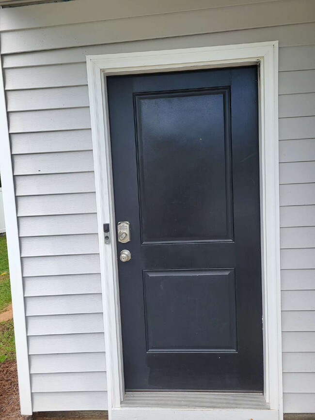 Photo - "Spacious Fully Furnished 4-Bedroom Townho...