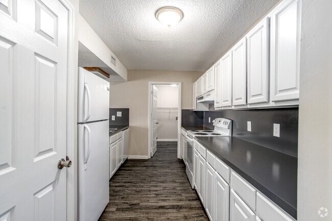 Catawaba Place - 2BD, 2BA - Apartments on 20th