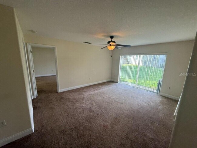 960 Chase Ct