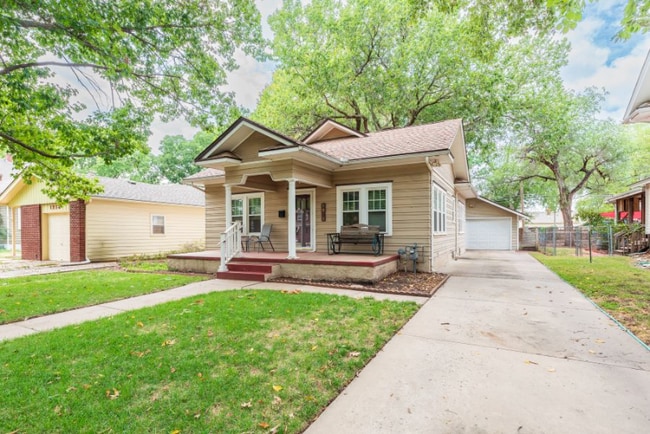 Photo - 1221 N Perry Ave