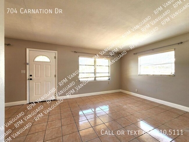 Photo - 704 Carnation Dr