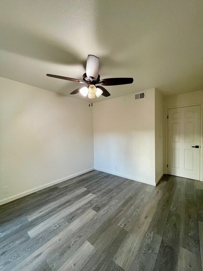 Photo - 11517 Fury Ln Unit 1