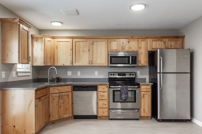 Meadowcreek Townhomes