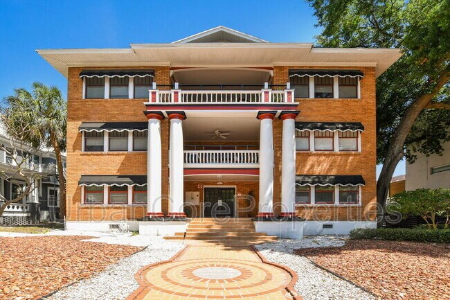 Building Photo - 249 4th Ave N Unit #20