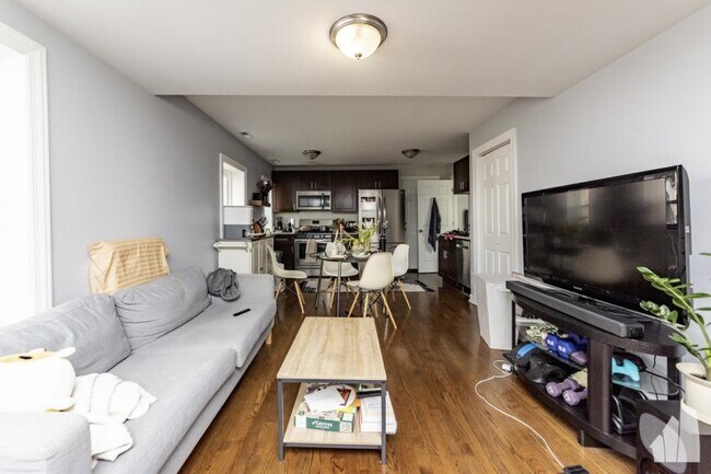 Photo - 2 bedroom in Chicago IL 60647 Unit 3