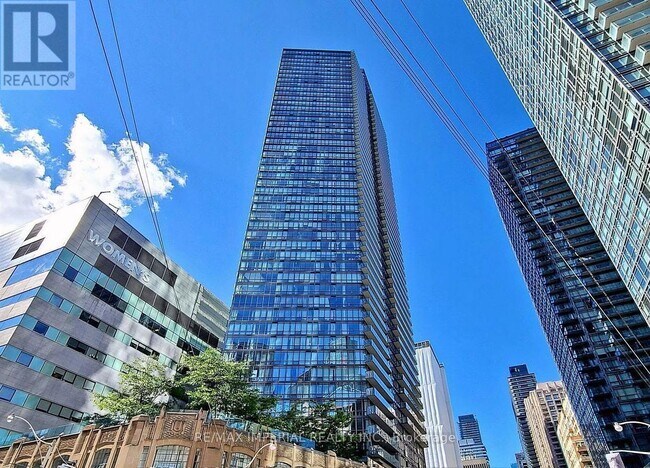 Photo - 832 Bay St. Unité 4802