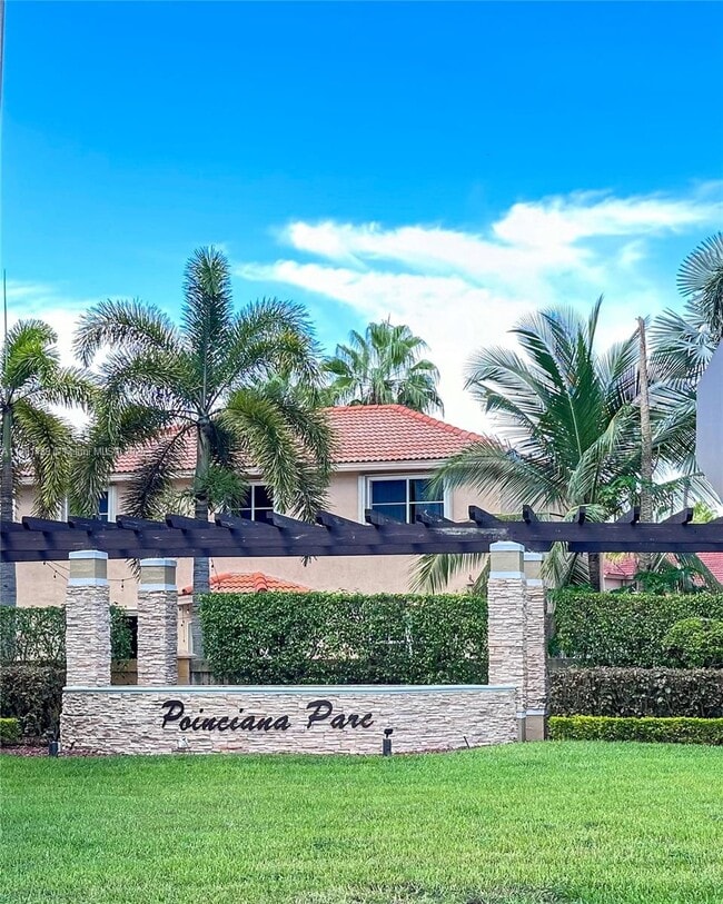 Photo - 203 Maple Ter