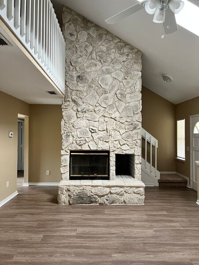 Beautiful 2Story in Argyle Forest Rental House Rental in