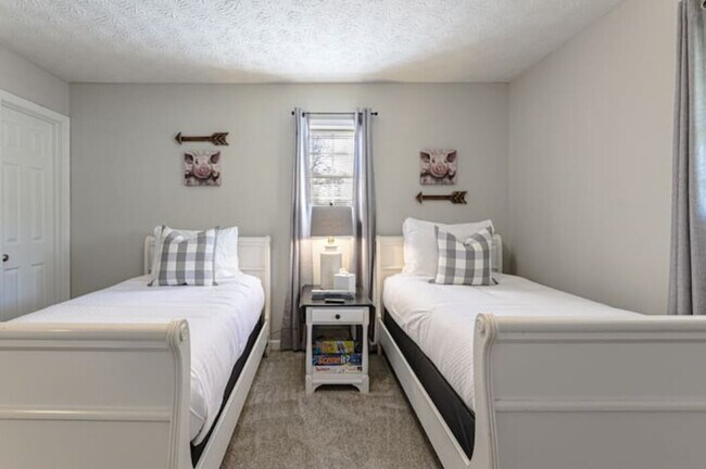 Photo - 196 Etowah Dr Unidad SI ID1234833P