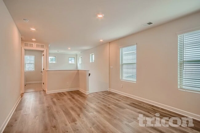 Photo - 9205 Festival Wy