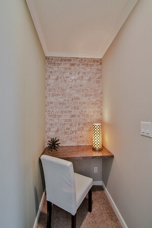 Photo - 475 Netherland Ave