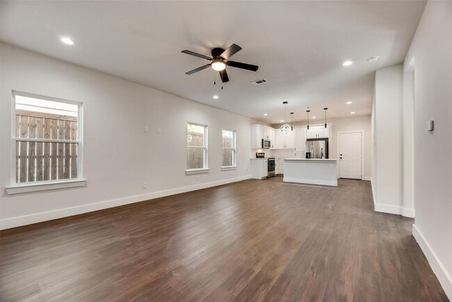 Photo - 4024 Colonial Ave