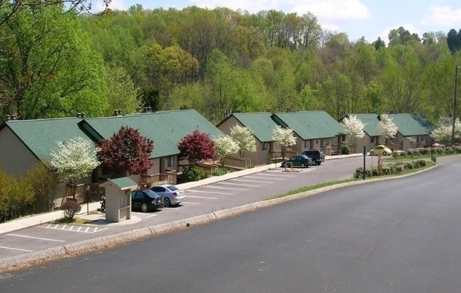 The Summit Apartments - The Summit Apartments