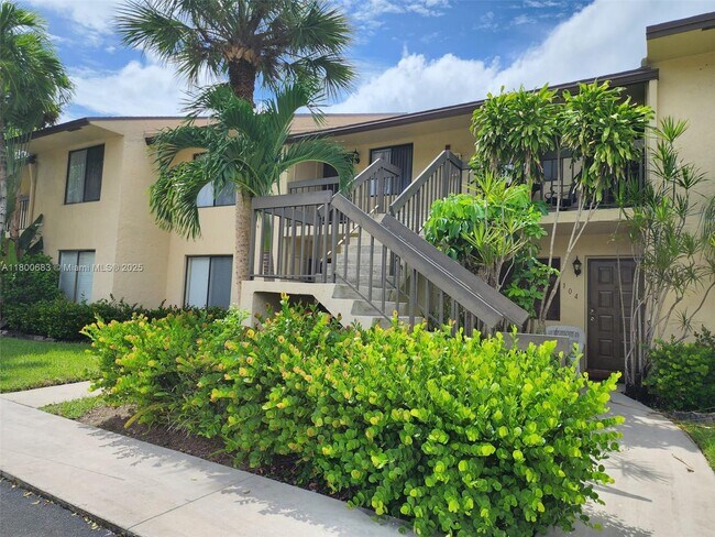 Photo - 21951 Soundview Terrace Unidad 203 Rental
