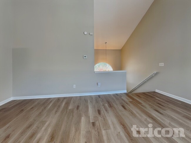 Photo - 3715 Longview Dr