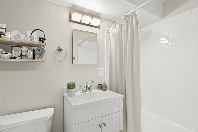 Photo - 1325 Madison