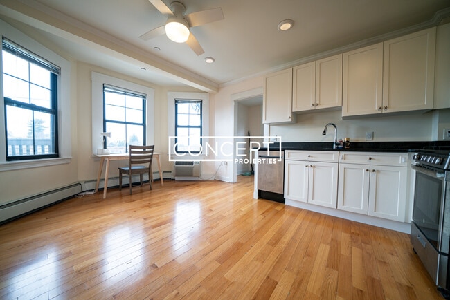 Photo - 219 Commonwealth Ave Unit 32