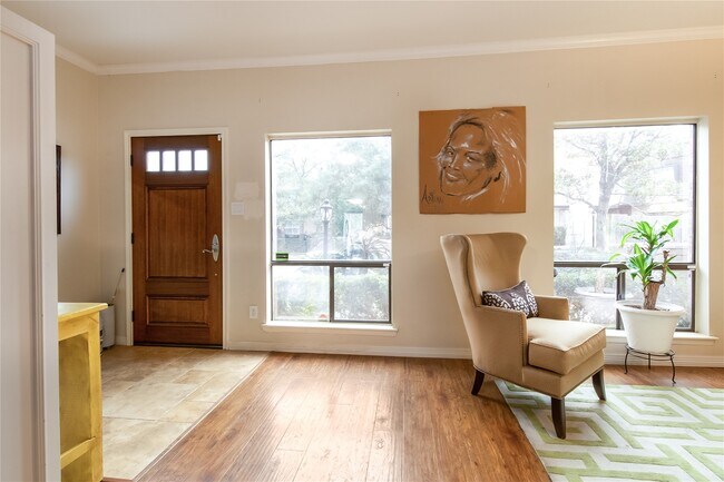 Photo - 1802 Stoney Brook Dr Unit 104