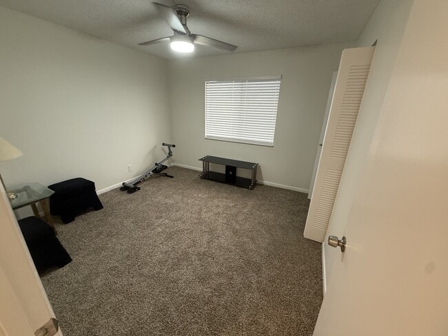 14307 Bedford Dr Unit 302