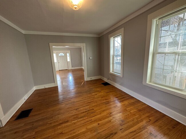 Photo - 1023-1025 Lafayette NE Unidad 1025 Lafayette