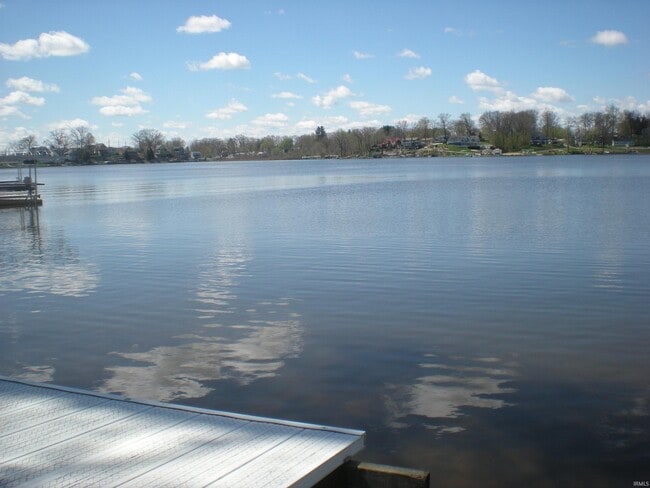 Photo - 35-Lane280 Lane 280 E