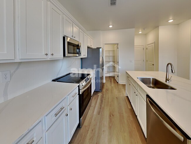 Photo - 1448 Aquamarine Dr