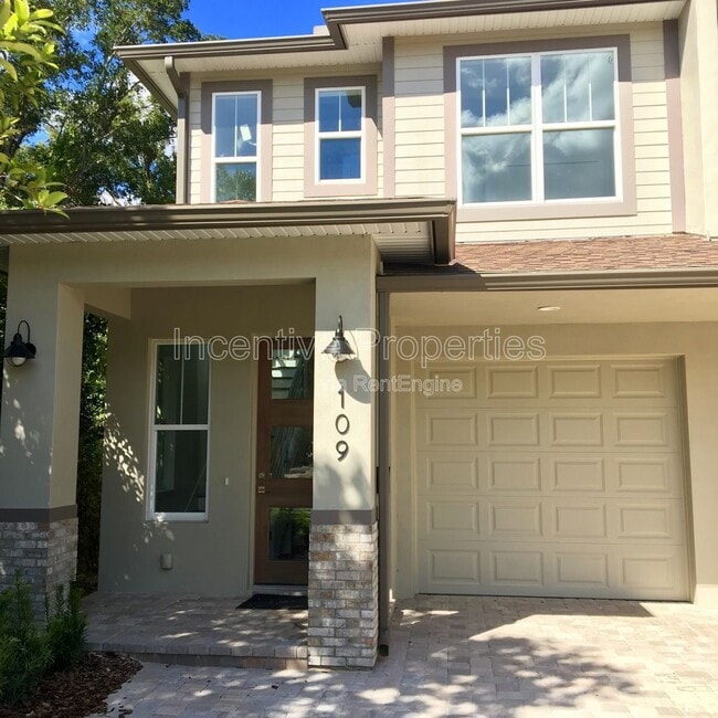 Photo - 109 E Evans St