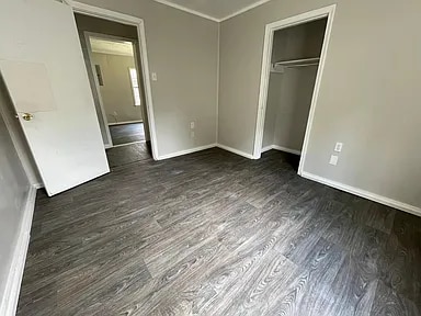 Photo - 450 Derrick St