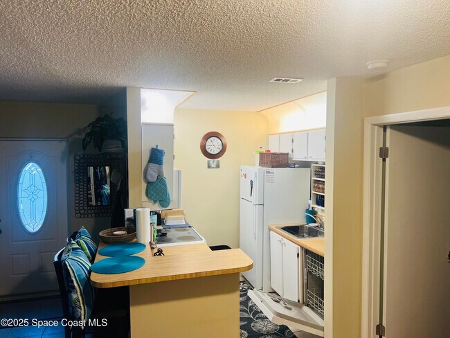 Photo - 1123 Breezy Way Unit 8c