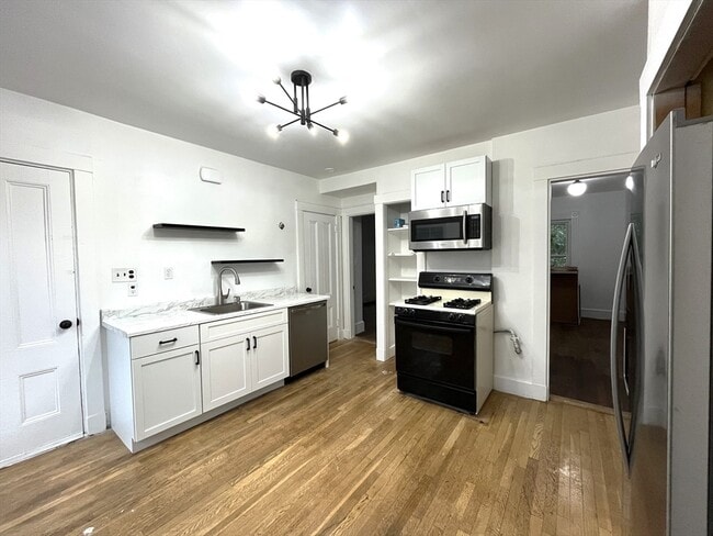 Photo - 166 Elliot St Unit 2