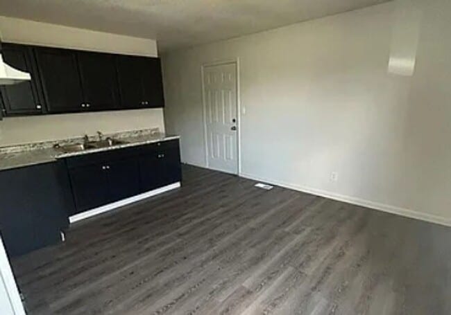 Photo - 1515 Andrews Dr
