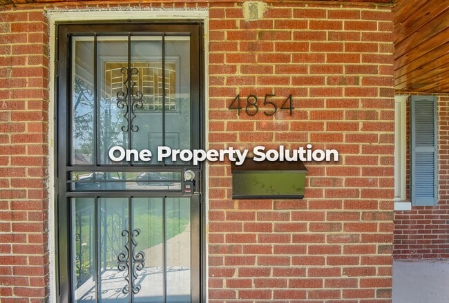 Photo - 4854 Jefferson St