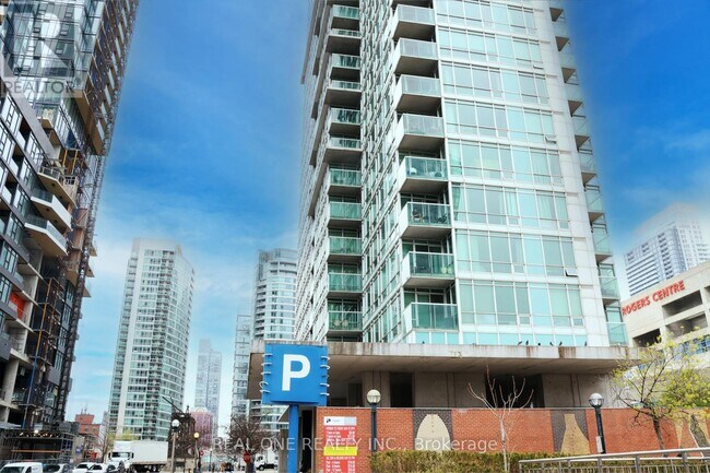 Photo - 81 Navy Wharf Ct Unit 810