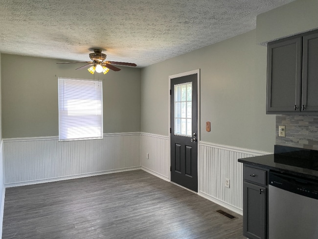 Photo - 3828 Longton Dr