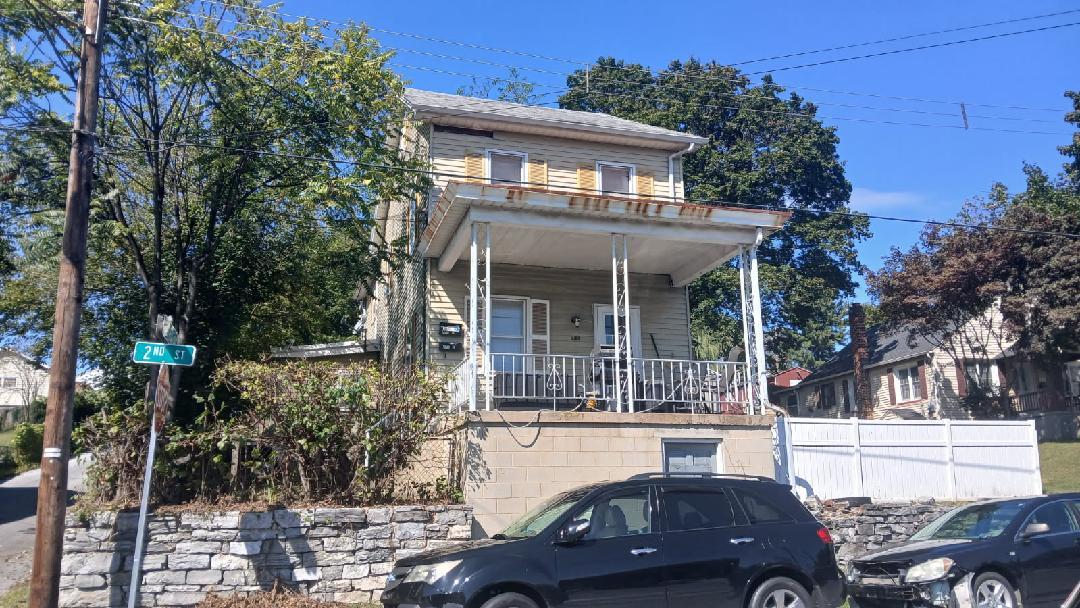 Photo - 643 2nd St Apartments Unit 2nd