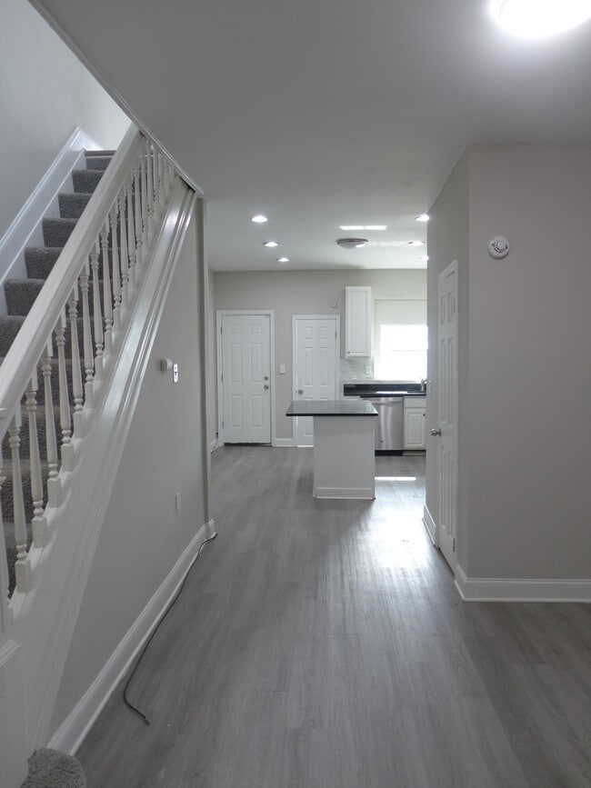 Photo - 619 McKewin Ave