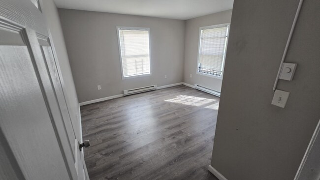 Photo - 405 Littleton Ave Apartamento Unidad 1B