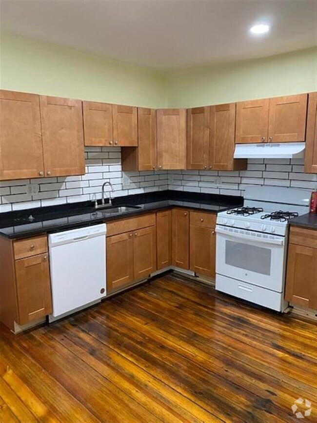 Building Photo - 119 Harvard St Unit 6 Rental