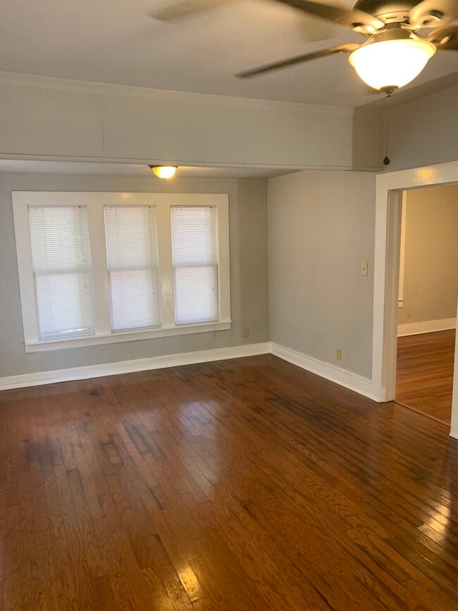 Photo - 206 Weaver St