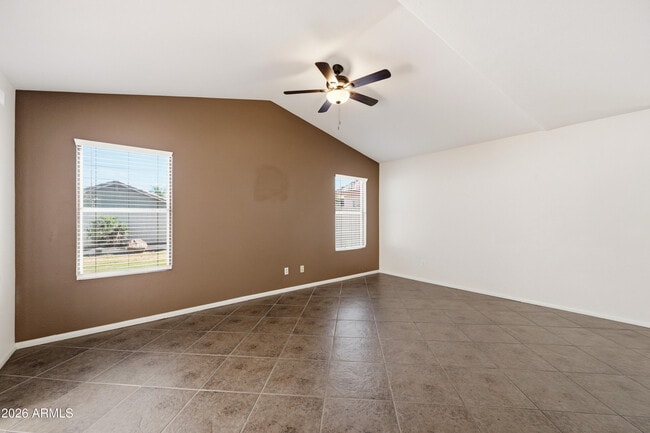 5011 W Kristal Way