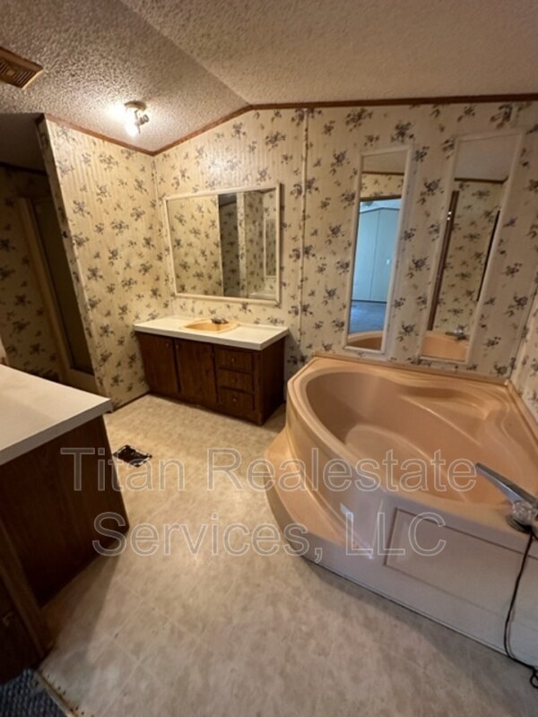 Photo - 1835 S Lake Arthur Ave