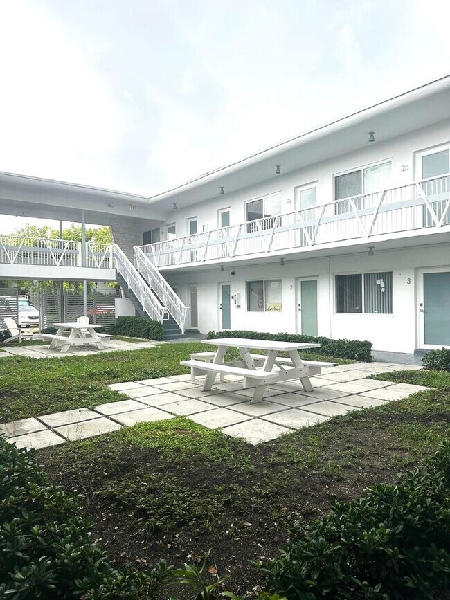 Photo - Newly remodeled apartment in the heart of ... Unit 7291-28