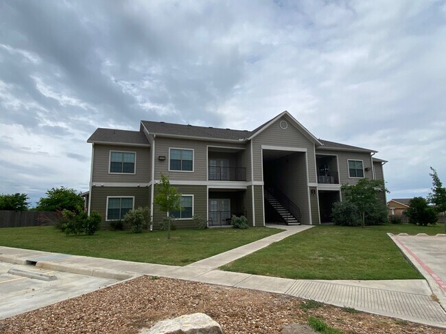 Photo - Kenedy Heights