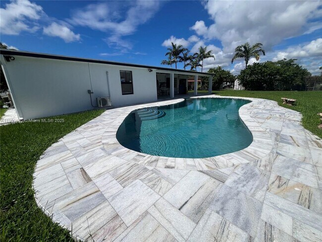 Photo - 11755 SW 37th St