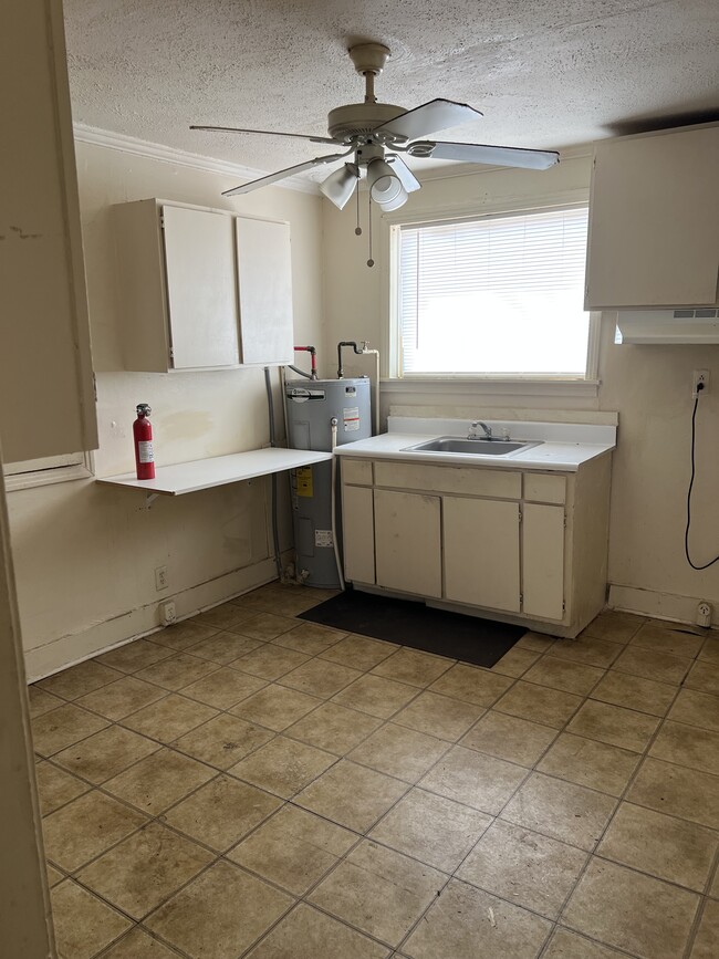 Photo - 1835 Bethlea Ave