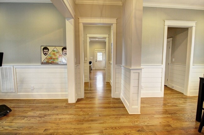 Photo - 223 N Elizabeth St