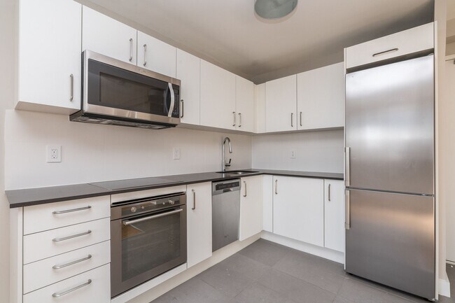 Photo - 190 Jameson Ave Unit 902