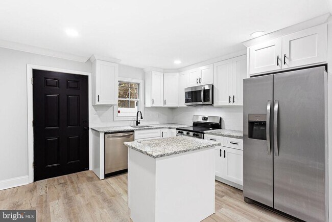 Photo - 1847 Gerritt St