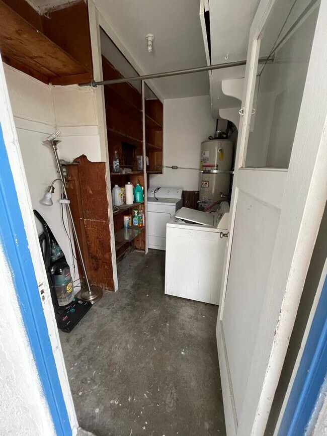 Photo - 6829 Brooklyn Ave