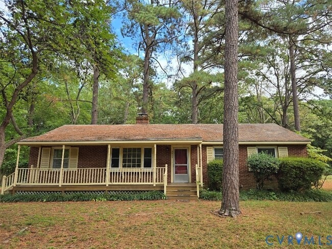 Building Photo - 2813 Clarendon Dr